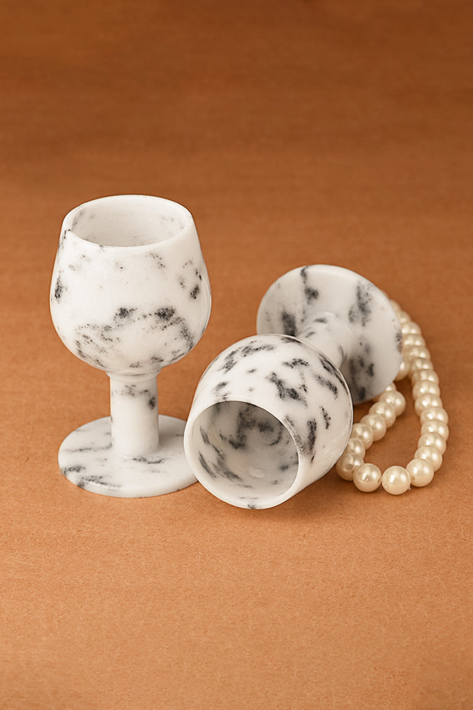 Set of 2 Wine Goblet ( Black and White )